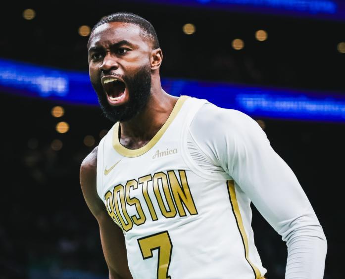 开云集团中国官网-布朗27+8+8二轮秀完爆庄神，马克西33分仍需背锅，绿军力克76人